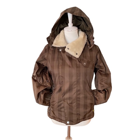 Burton Women’s Extra Small Ski/Snowboard Jacket